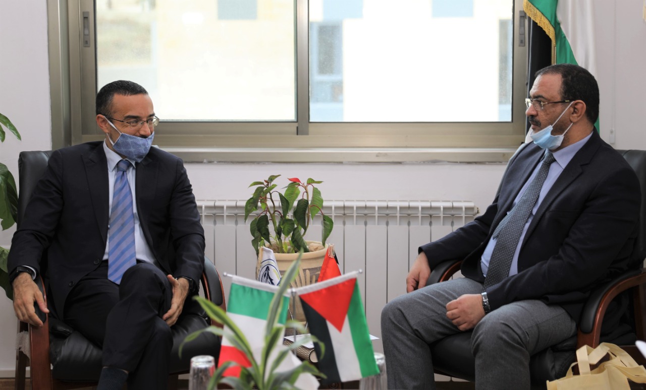 المستشار براك يستقبل القنصل الإيطالي العام لدى فلسطين ويبحث معه سبل تعزيز التعاون المشترك