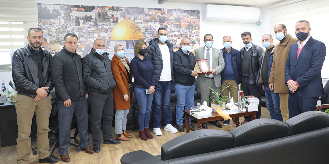 المستشار براك يستقبل إقليم حركة فتح برام الله ويطُلعهم على آلية عمل هيئة مكافحة الفساد 