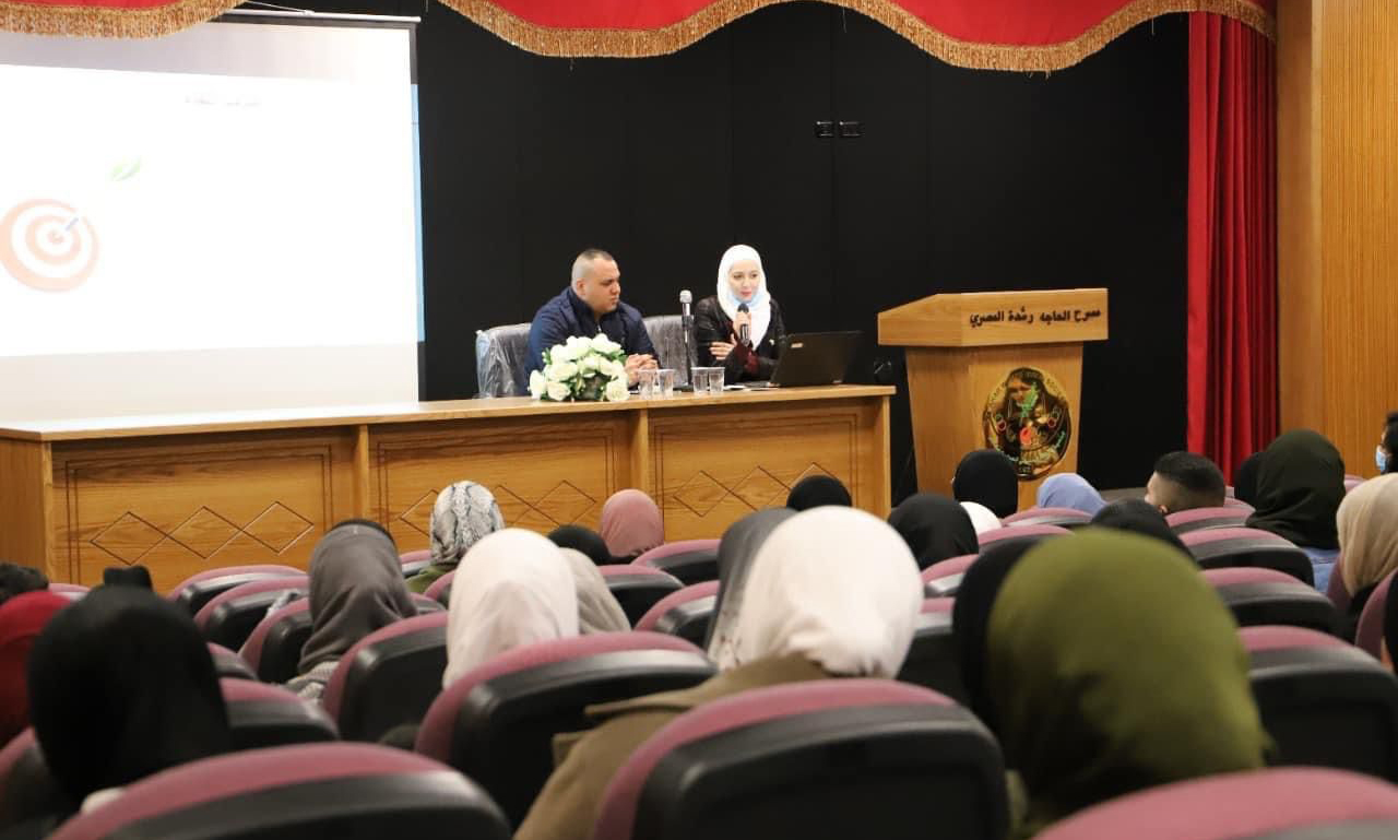 سلسلة من اللقاءات الطلابية في الجامعات والكليات 