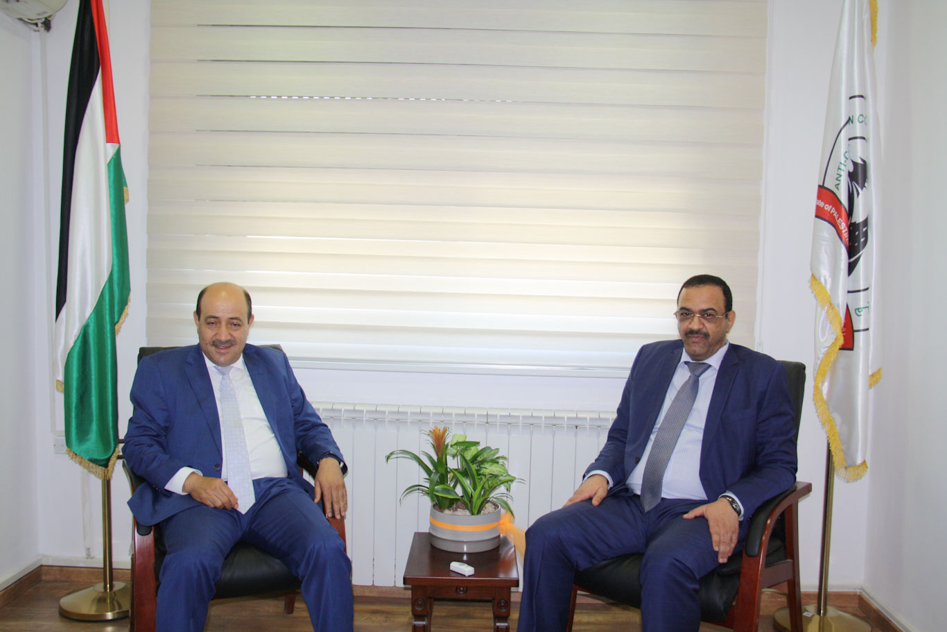 المستشار براك يستقبل رئيس ديوان الموظفين العام لتدعيم العمل المشترك
