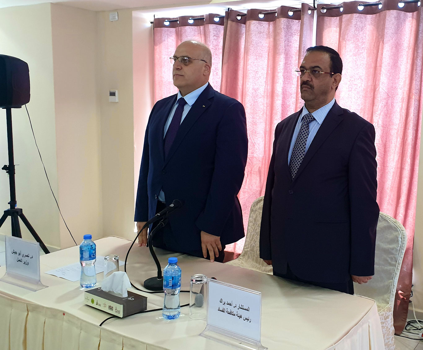 مكافحة الفساد ووزارة العمل تنظمان ورشة عمل حول دور مفتشي العمل في مكافحة الفساد