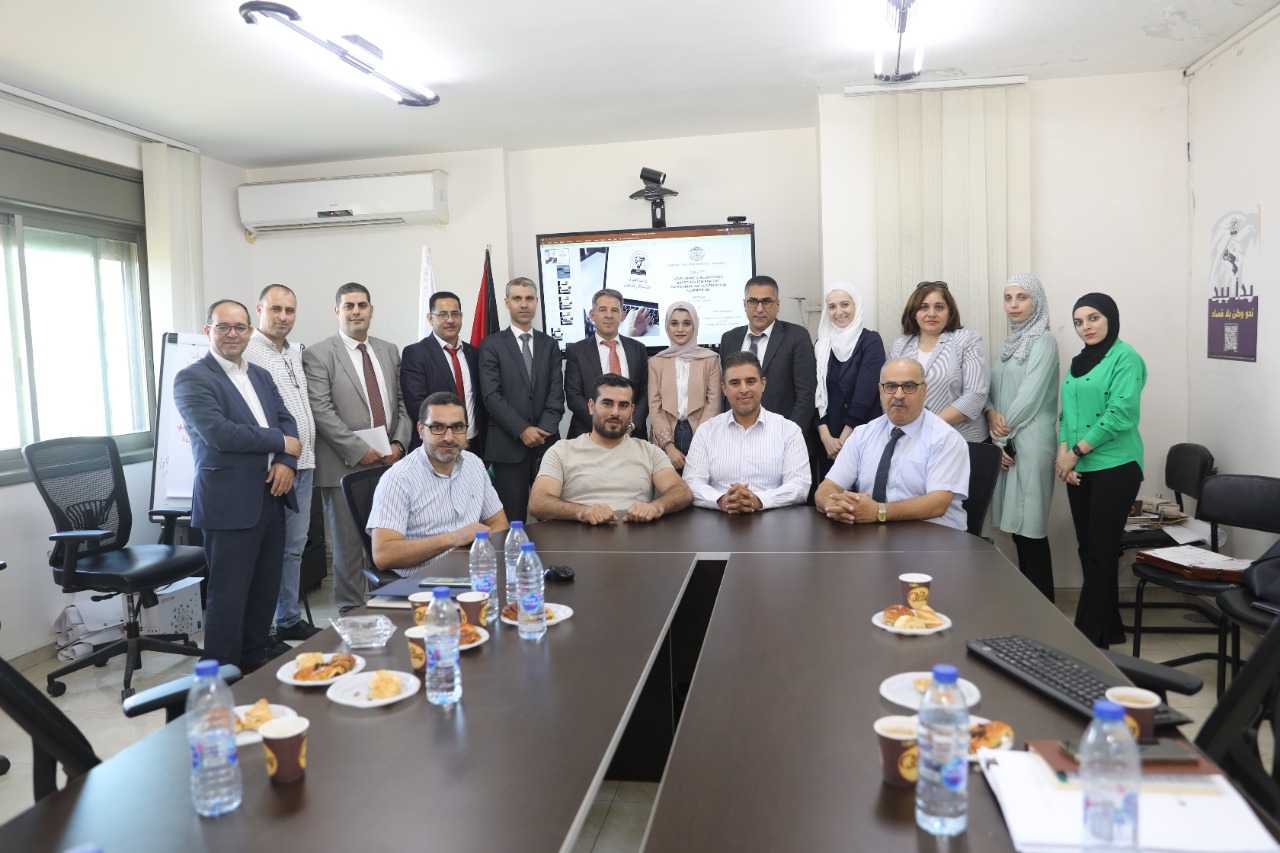 مكافحة الفساد تكرم الطلبة القائمين على مشروع تخرج جامعي يتعلق بتطوير نظام تلقي الشكاوى في الهيئة