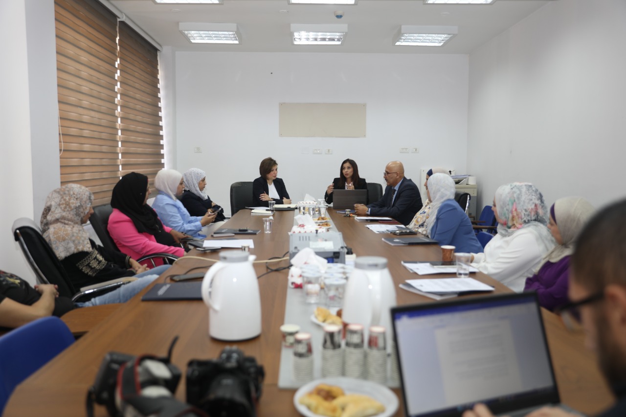 مكافحة الفساد وصحيفة الحياة الجديدة تنظمان ورشة عمل حول دور الإعلام في تعزيز قيم النزاهة وتدابير الوقاية من الفساد من منظور النوع الاجتماعي