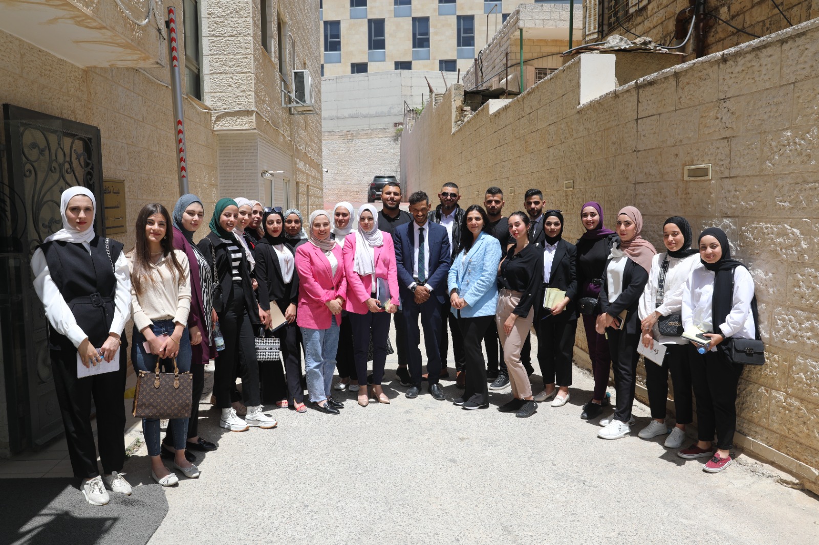 مكافحة الفساد تنظم يوماً دراسياً لطلبة الحقوق في جامعة فلسطين الأهلية