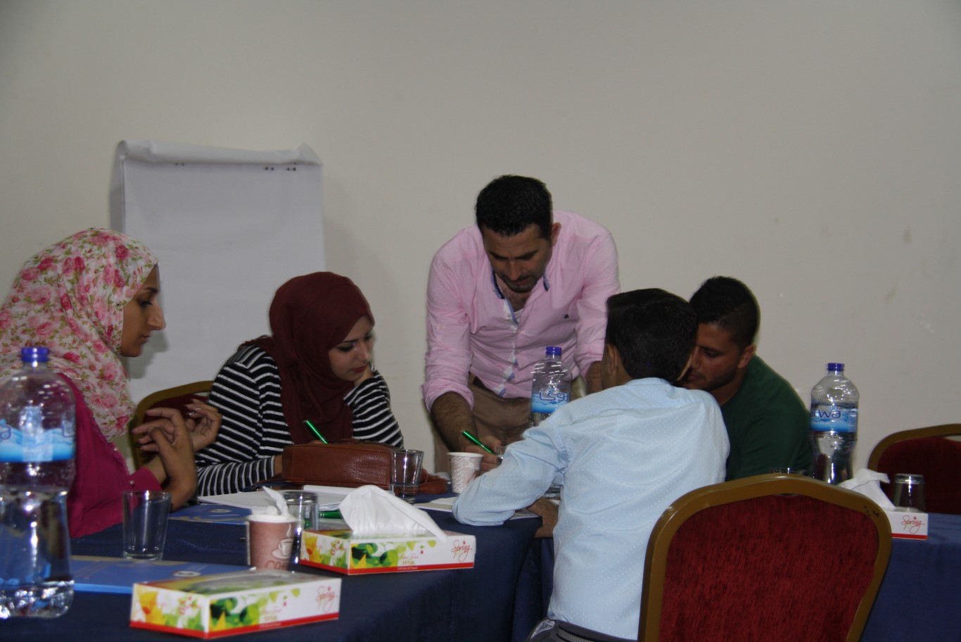 اختتام دورة تدريبية لتفعيل دور الشباب في تعزيز الشفافية والنزاهة في فلسطين